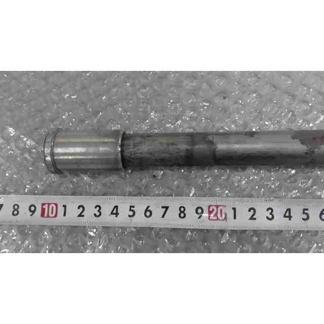 ZZR400 ZX400N-033xxx の フロントアクスルシャフト *1747102403 中古