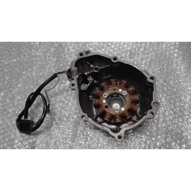 バリオス2 ZR250B-008xxx の ジェネレーター カバー傷 *1749693260