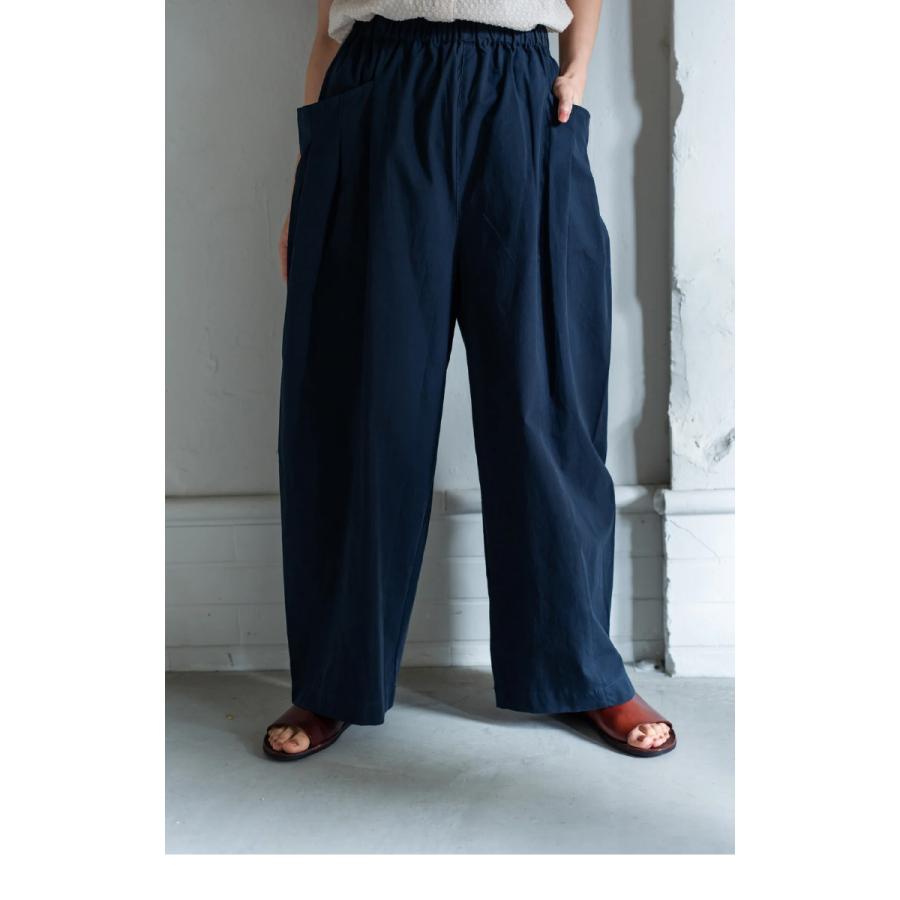 [B] 【SALE・セール】 ヤラ YARRA タックパンツ パンツ ワイドパンツ YARRA のコンパクトツイルタックパンツ | YARRA | 13