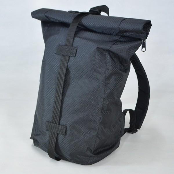 ブラック ロールトップリュック 500x0.jpg