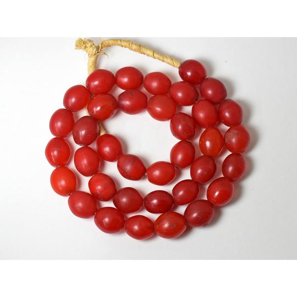 ●わくわく とんぼ玉★ANTIQUEボヘミア濃いめのレッドエチオピアンチェリー小玉一連(SSサイズ) 【2512】【送料無料】【C21013】