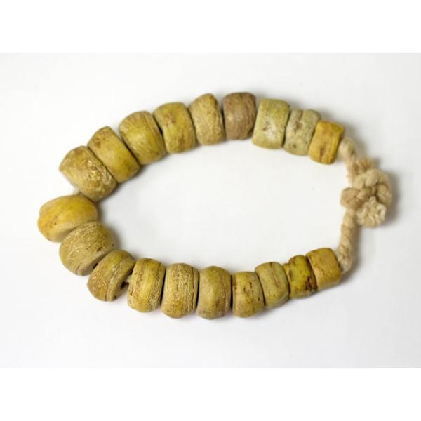 ●わくわく とんぼ玉★ANTIQUEヘブロン黄色ビーズ短い一連1 蜻蛉玉 トンボ玉