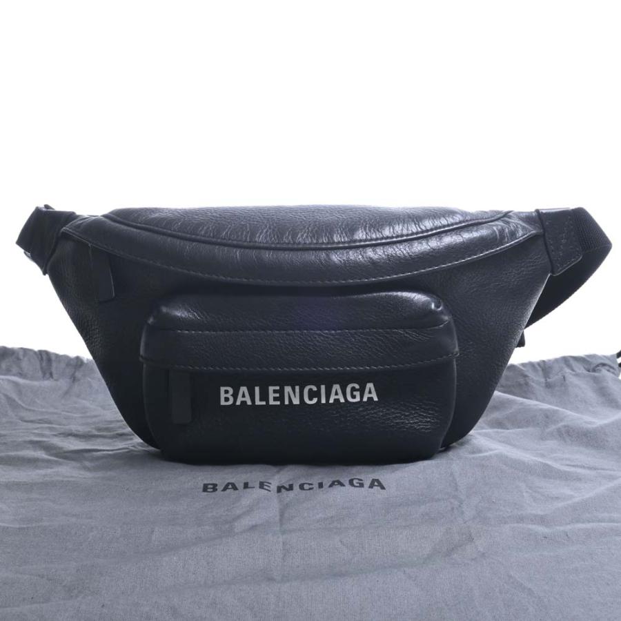 BALENCIAGA（バレンシアガ） レザー エブリデイ ロゴ ボディバッグ