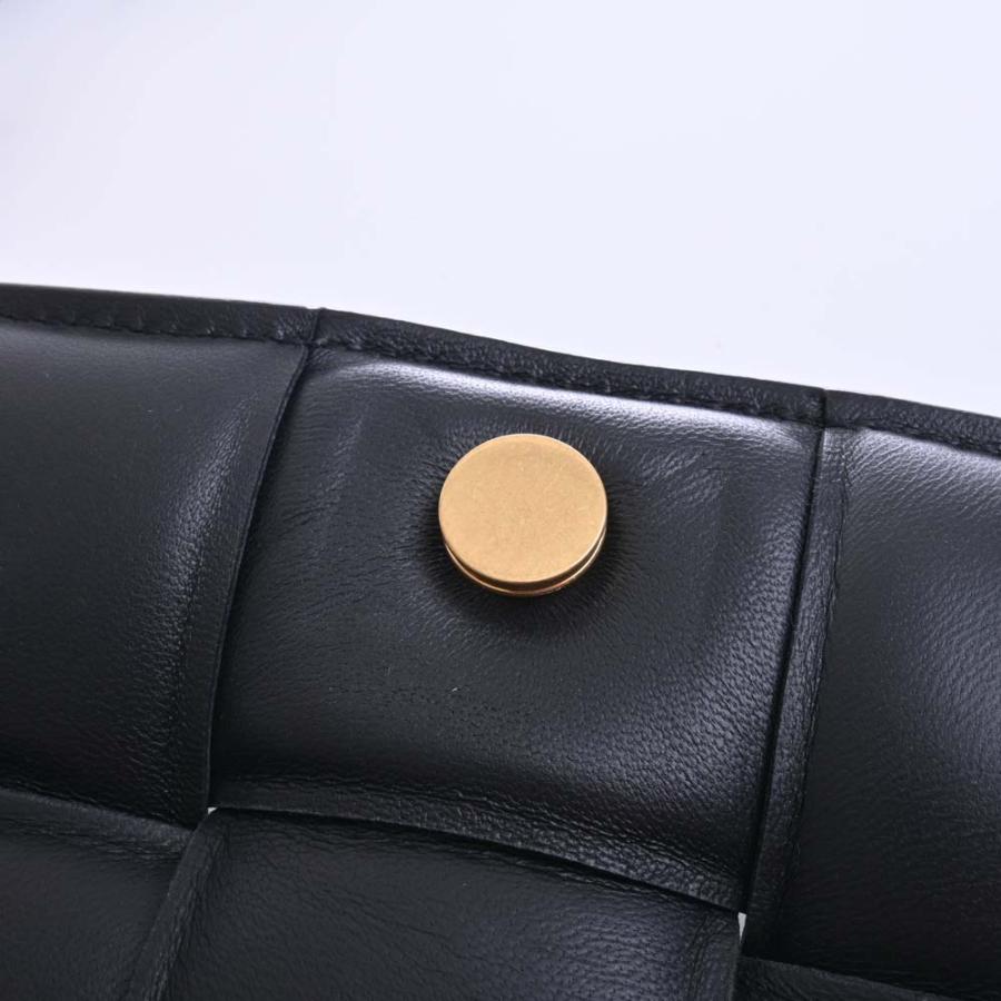 BOTTEGA VENETA（ボッテガ・ヴェネタ） マキシ イントレチャート