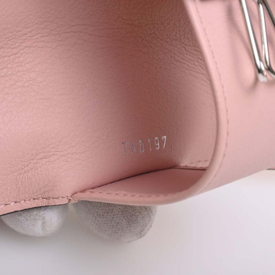LOUIS VUITTON ルイヴィトン マヒナ ミュルティクレ 4連 キー LOUIS VUITTON ルイヴィトン マヒナ ミュルティクレ 4連 キー