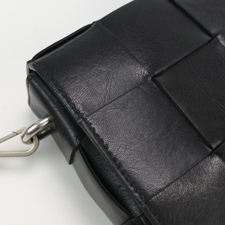 ❇︎お値下げ❇︎希少✴︎美品BottegaVenetaボッテガヴェネタレザーストラップ Bottega Veneta Neck Strap Intrecciato Blue unisex leather