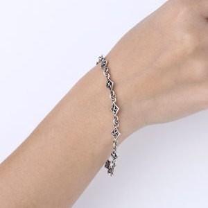 AQUA SILVER（アクアシルバー） メンズブラックCZアラベスクシルバー