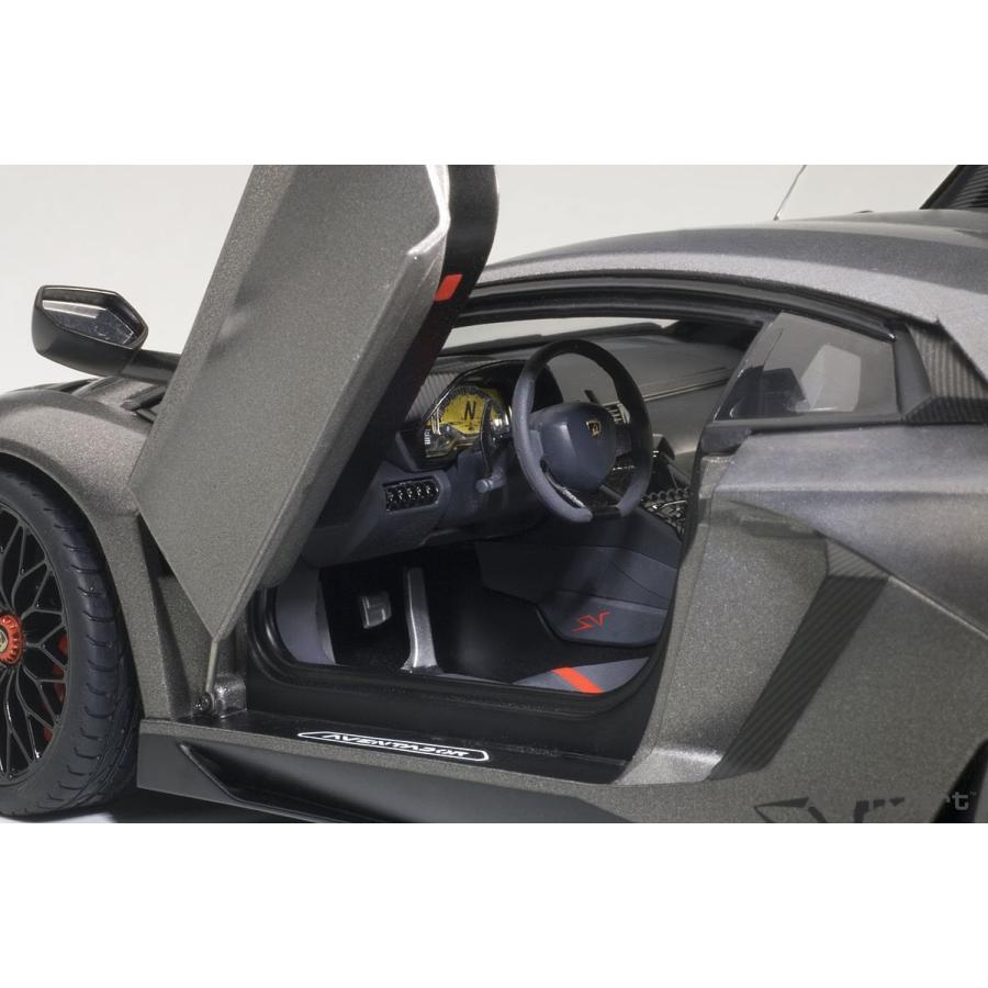 AUTOart 1/18 ランボルギーニ アヴェンタドール LP750-4 SV マット・グレー AUTOart 1/18 ランボルギーニ アヴェンタドール LP750 SV マット グレー