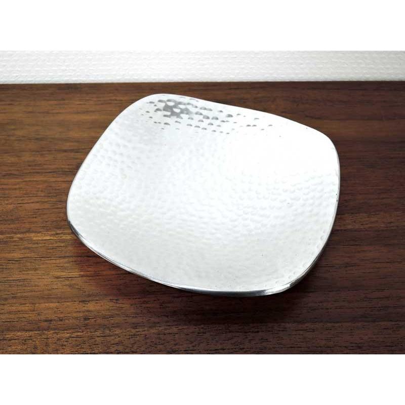 アルミニウム トレイ スクエア シルバー おしゃれ インテリア ディスプレイ アクセサリートレー ショップ用品 店舗用 四角 鍵置き 小物入れ アジアン雑貨 Rde Babi Furniture 通販 Yahoo ショッピング