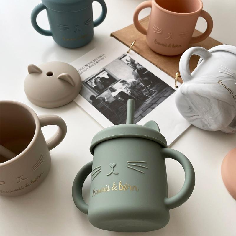 ねこマグ kawaii&born シリコン 蓋つきストローマグ マグカップ 離乳食