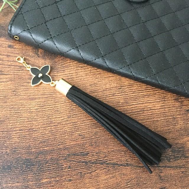 モノグラムデイジー＆タッセルストラップ フラワー スマホストラップ