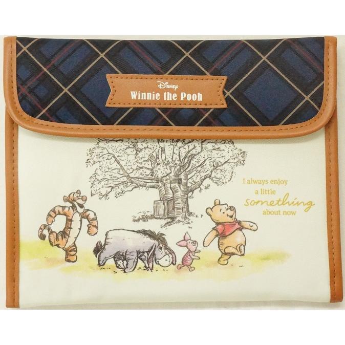 クーザdisney ディズニーくまのプーさん ブルーチェック ジャバラマルチケース 母子手帳ケース Djm 2409k 人気商品