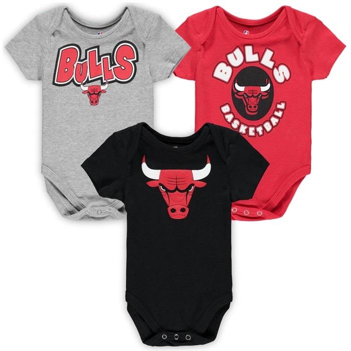 NBA ブルズ ロンパース セット 出産祝い 0歳児 Chicago Bulls Bodysuit Set ベビー キッズ ギフト 【送料無料】通販 WSC SPORTS LOUNGE｜babysports
