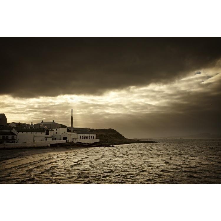 期間セール ！ ボウモア 23年 ノー・コーナー・トゥー・ハイド 51.5％ 700ML / BOWMORE 23yo No Corners to Hide 【VQ2720529758】(95114円)