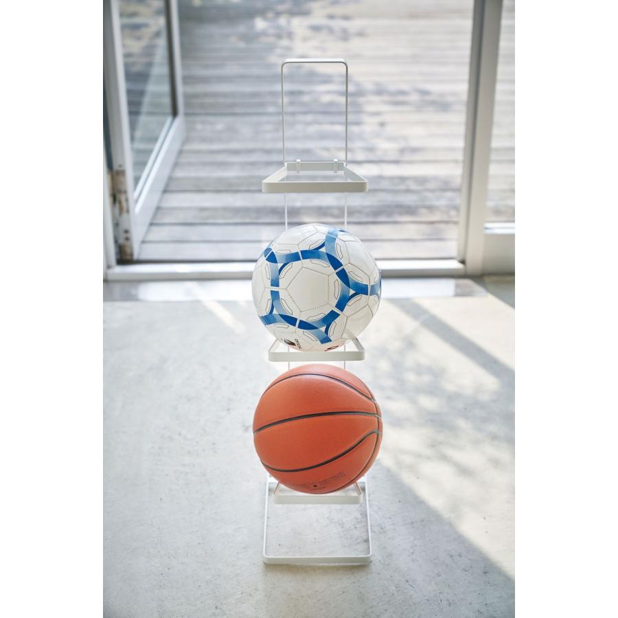 収納ラック 山崎実業 Tower ボールスタンド 3段 サッカーボール バスケットボール 大きなボールの収納に Yamazaki タワー ホワイト Back 通販 Yahoo ショッピング