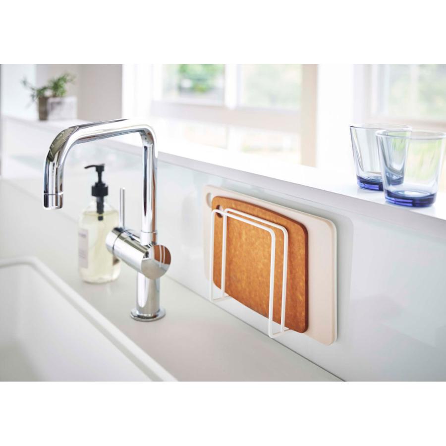 キッチン収納 山崎実業 正規品 TOWER タワー マグネットまな板スタンド 収納ラック マグネットキッチンシリーズ ホワイト | tower | 01