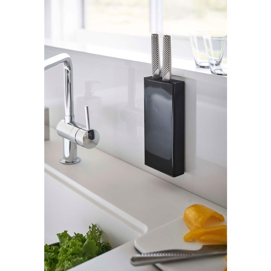 包丁スタンド 山崎実業 正規品 TOWER タワー マグネット包丁スタンド 包丁ケース 包丁差し 収納ケース マグネットキッチンシリーズ ブラック | tower | 01