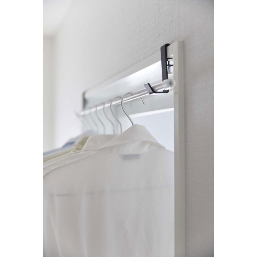 室内干しグッズ 山崎実業 正規品 TOWER タワー 室内物干しポールホルダー 2個組 物干し竿 ブラック | tower | 09