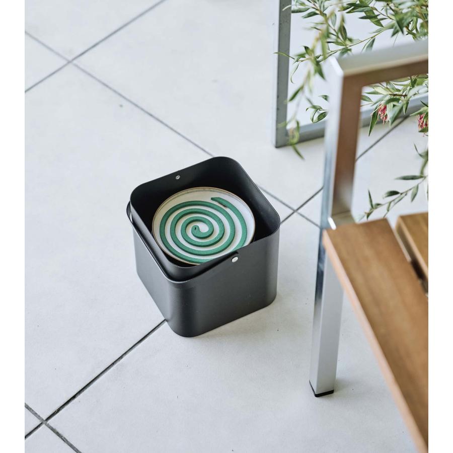 蚊取り線香入れ 山崎実業 正規品 TOWER タワー そのまま入れられる蚊取り線香ポット 蚊遣り 蚊やり器 角形 ブラック | tower | 06