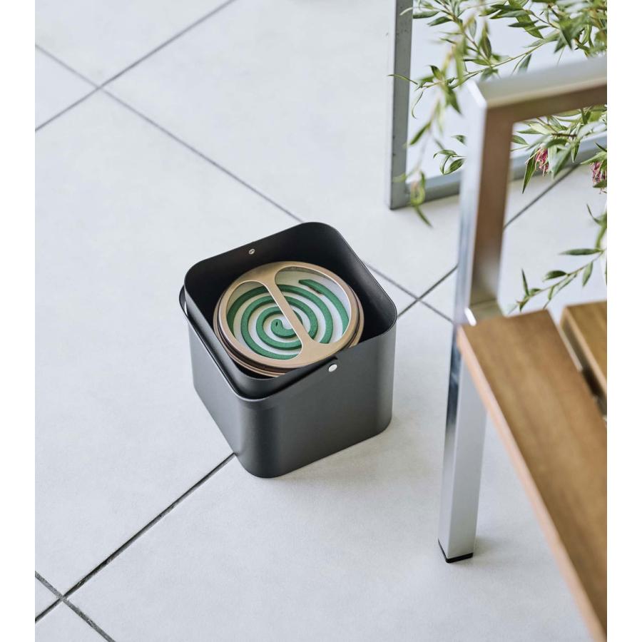 蚊取り線香入れ 山崎実業 正規品 TOWER タワー そのまま入れられる蚊取り線香ポット 蚊遣り 蚊やり器 角形 ブラック | tower | 07
