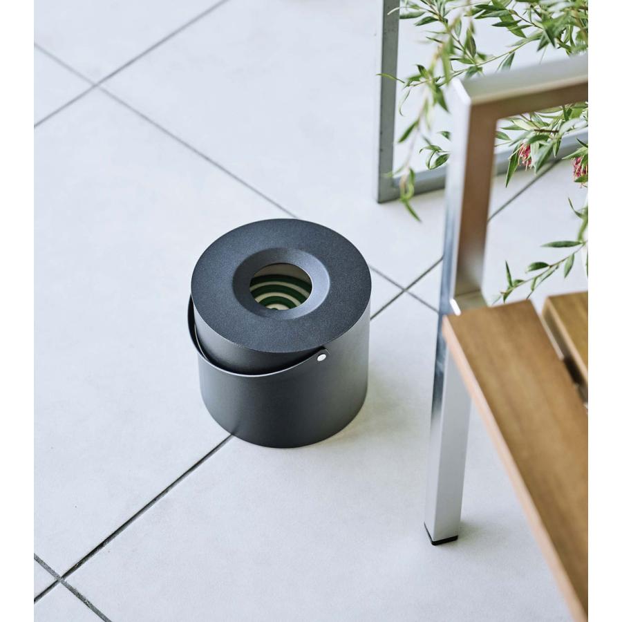 蚊取り線香入れ 山崎実業 正規品 TOWER タワー そのまま入れられる蚊取り線香ポット 蚊遣り 蚊やり器 丸形 ブラック | tower | 06