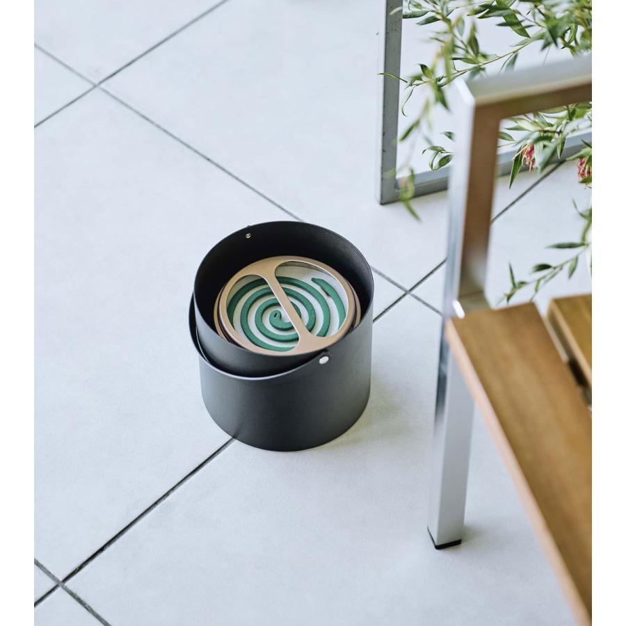 蚊取り線香入れ 山崎実業 正規品 TOWER タワー そのまま入れられる蚊取り線香ポット 蚊遣り 蚊やり器 丸形 ブラック | tower | 08