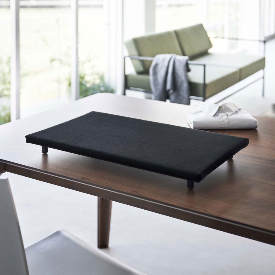 アイロン台 山崎実業 正規品 TOWER タワー 卓上脚付き 平型アイロン台 おすすめ ブラック | tower