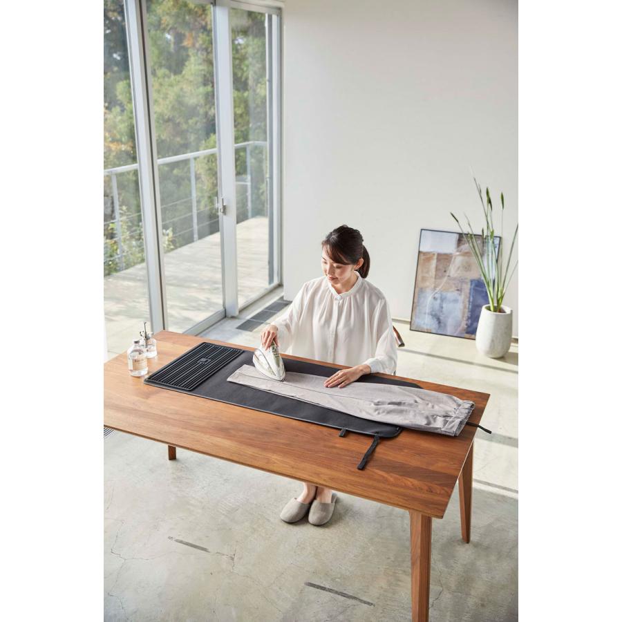 アイロンマット 山崎実業 正規品 TOWER タワー シリコーンアイロン置付くるくるアイロンマット コンパクト 収納 アイロンマット ブラック | tower | 02