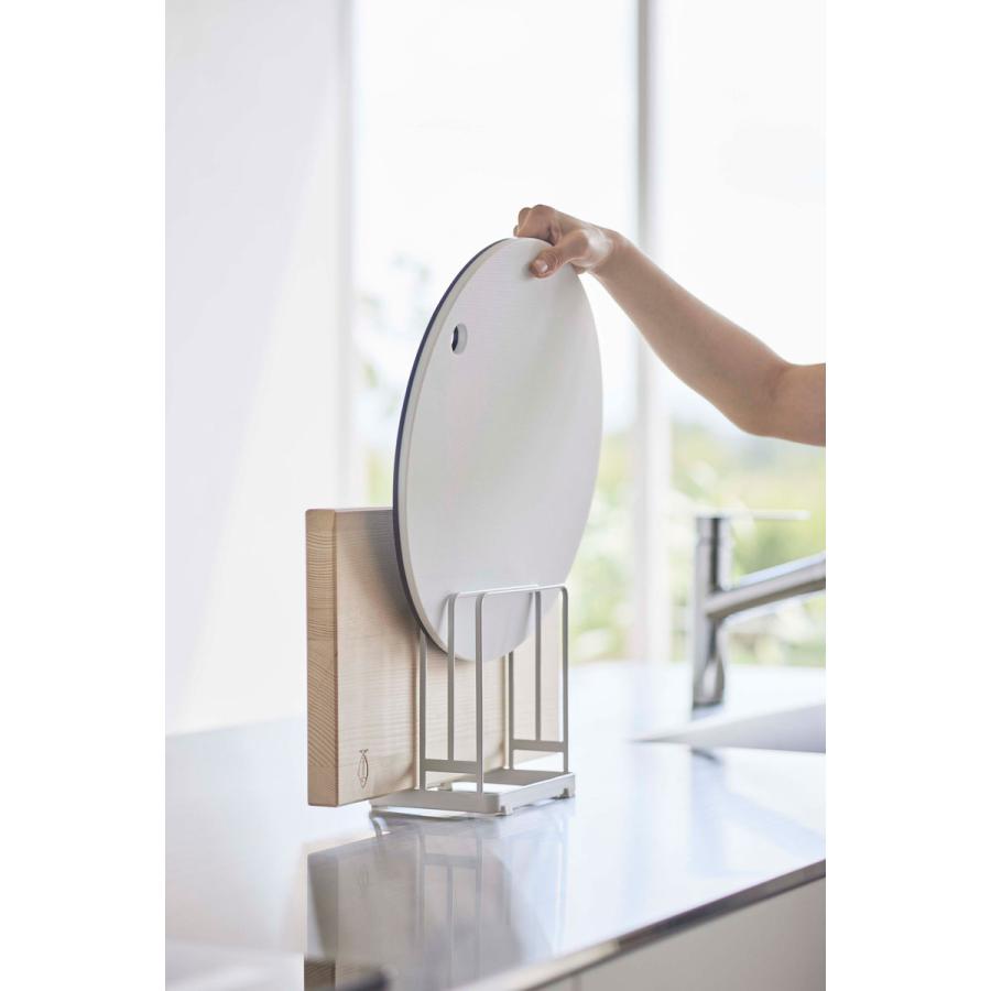 まな板スタンド 山崎実業 正規品 TOWER タワー 丸いまな板が置ける まな板スタンド まな板立て まな板収納  ホワイト | tower | 03