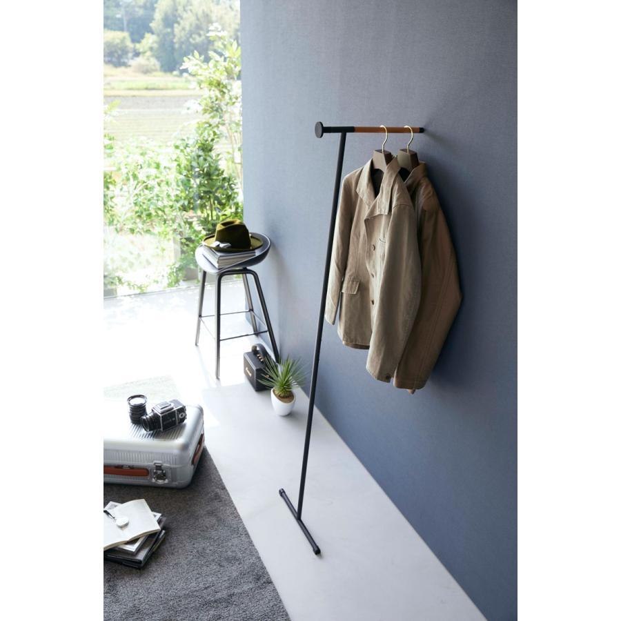 衣類スチーマーハンガーラック 山崎実業 正規品 TOWER タワー 衣類スチーマーアイロン掛けハンガー 衣類スチーマーアイロン台  ブラック | tower | 02