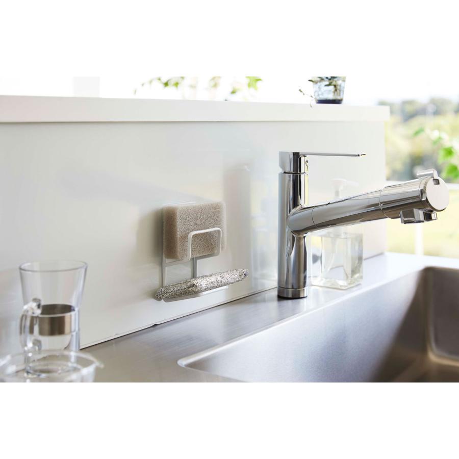 スポンジラック 山崎実業 正規品 TOWER タワー フィルムフックスポンジホルダー ダブル キッチンスポンジ収納  ホワイト | tower | 02