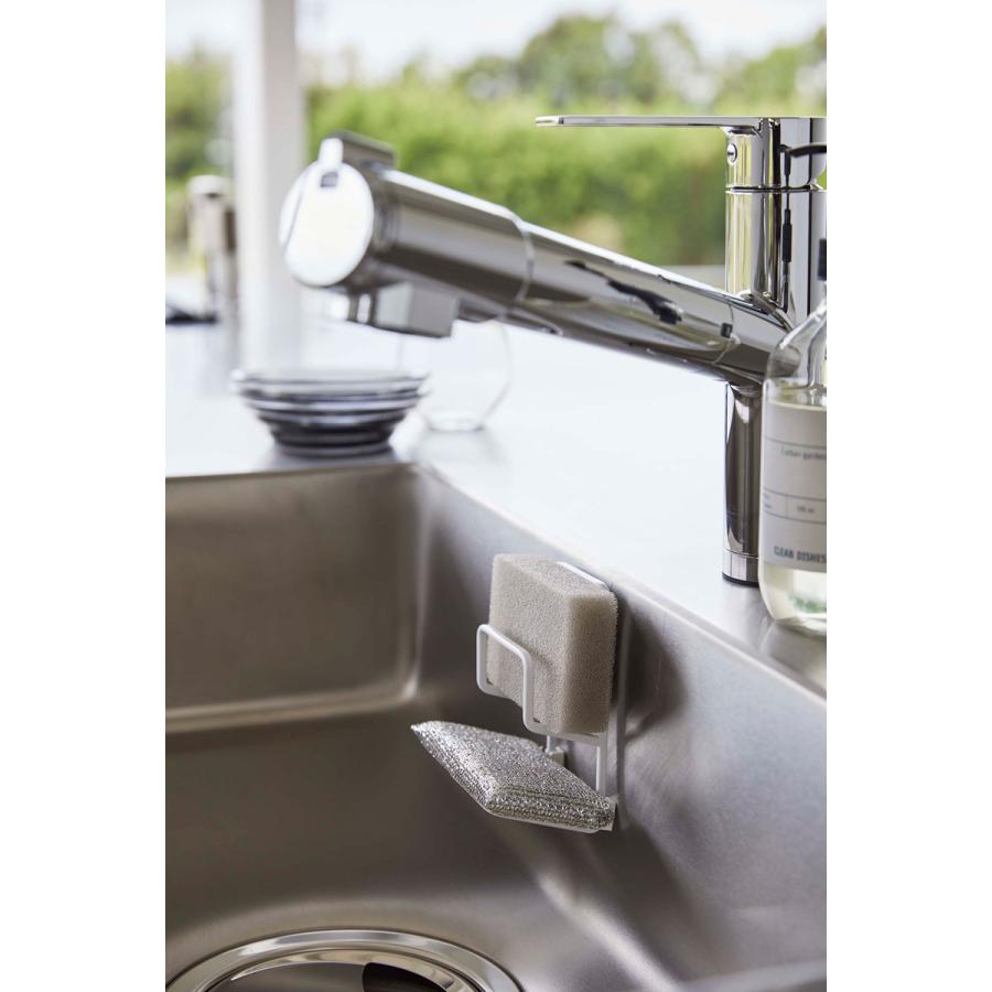 スポンジラック 山崎実業 正規品 TOWER タワー フィルムフックスポンジホルダー ダブル キッチンスポンジ収納  ホワイト | tower | 04