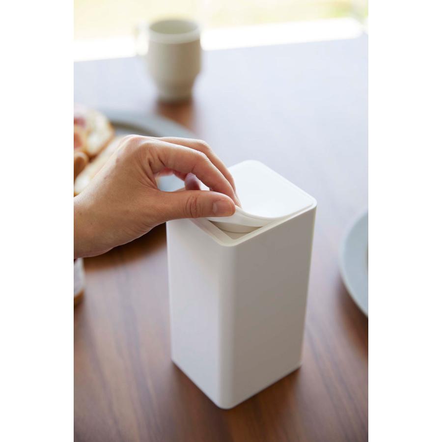 ウェットティッシュケース 山崎実業 正規品 TOWER タワー ロール型ウェットティッシュケース ウエットシートケース ロールウェットティッシュケース ホワイト | tower | 05