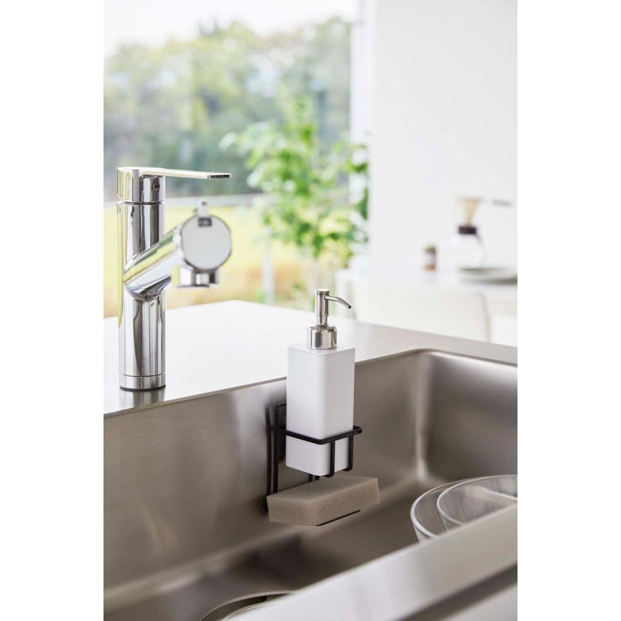 スポンジラック 山崎実業 正規品 TOWER タワー フィルムフックスポンジ＆ボトルホルダー キッチンスポンジ収納  ブラック | tower | 02