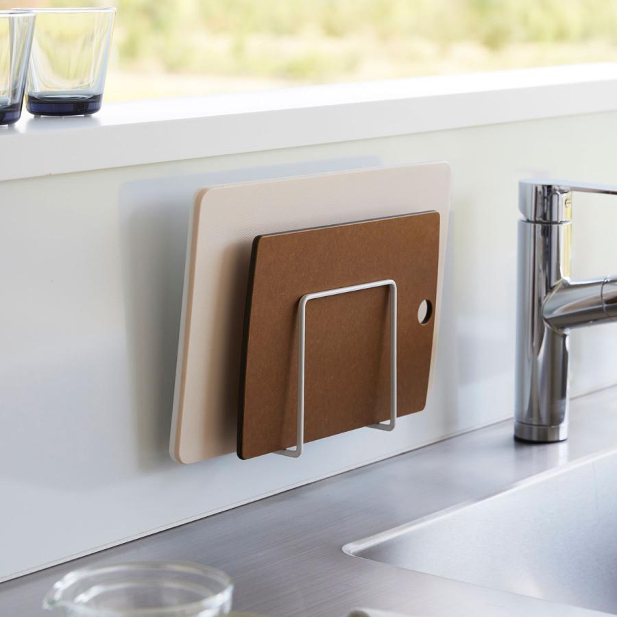 まな板スタンド 山崎実業 正規品 TOWER タワー フィルムフックまな板ホルダー まな板立て まな板収納  ホワイト | tower