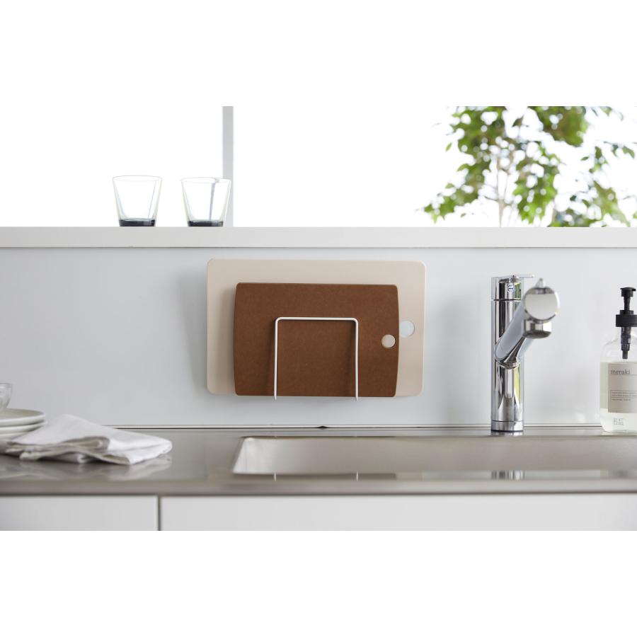 まな板スタンド 山崎実業 正規品 TOWER タワー フィルムフックまな板ホルダー まな板立て まな板収納  ホワイト | tower | 02