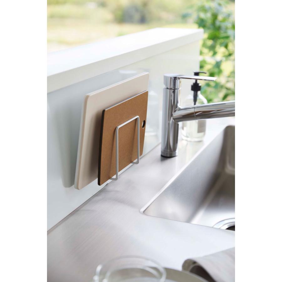 まな板スタンド 山崎実業 正規品 TOWER タワー フィルムフックまな板ホルダー まな板立て まな板収納  ホワイト | tower | 03