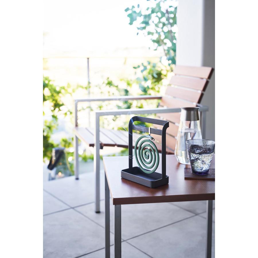 蚊取り線香入れ 山崎実業 正規品 tower タワー 蚊取り線香ハンガー 蚊遣り 蚊やり器  ブラック | tower | 05