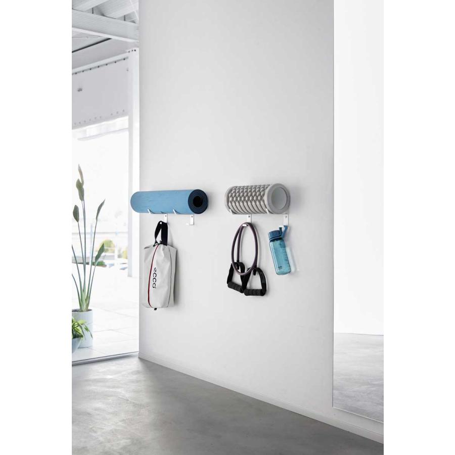 ヨガマットラック 山崎実業 正規品 tower タワー 石こうボード壁対応ウォールヨガマットハンガー フック付き ヨガマット収納 ヨガマットハンガー  ホワイト | tower | 06