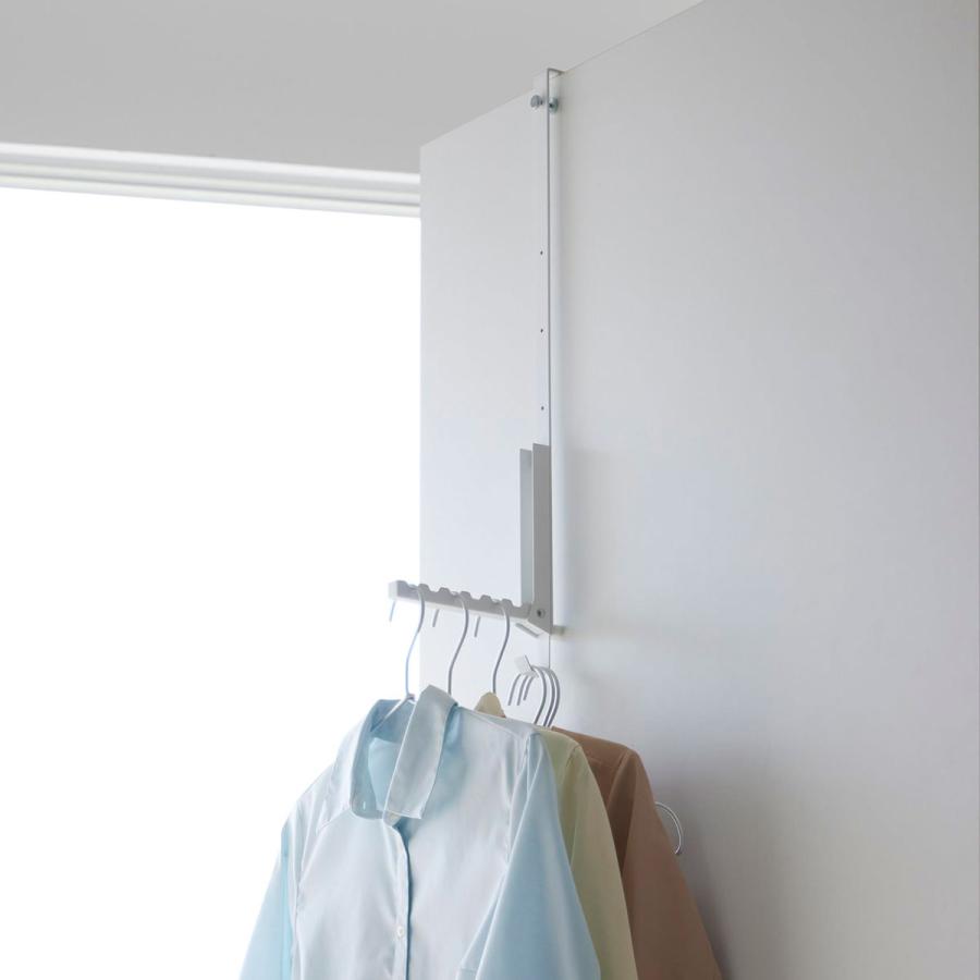 衣類スチーマーハンガーラック 山崎実業 正規品 tower タワー 使わない時は折り畳める衣類スチーマー用ドアハンガー 衣類スチーマーアイロン台  ホワイト | tower