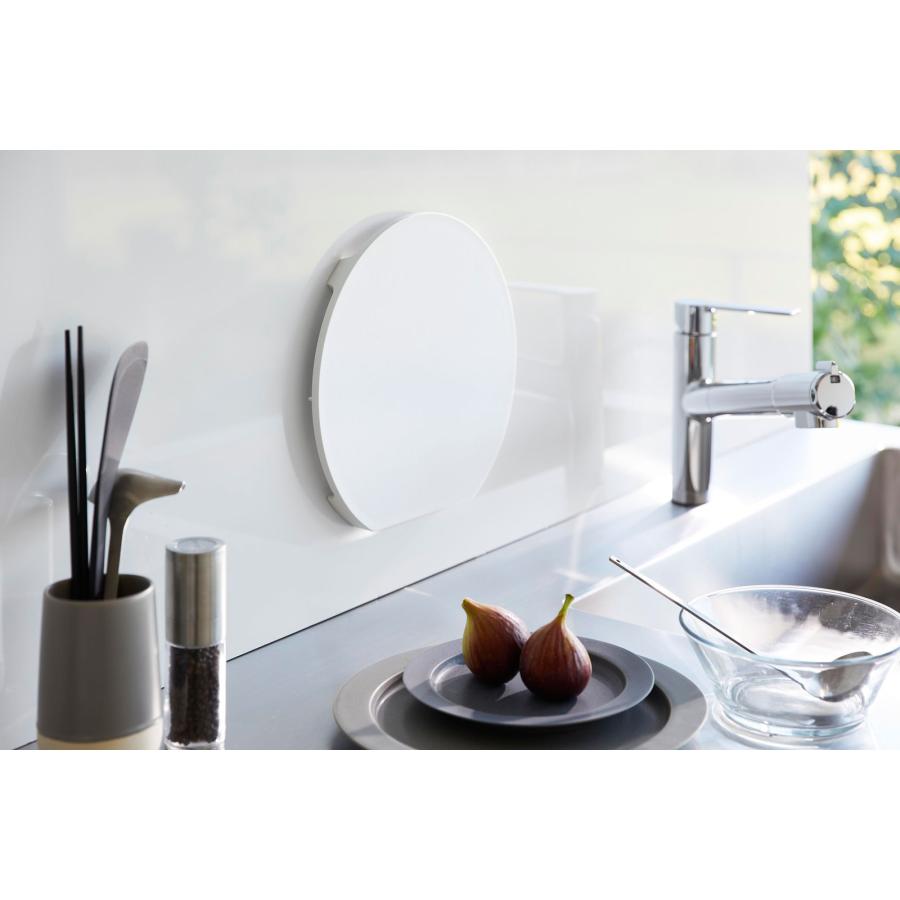 まな板 山崎実業 正規品 tower タワー 食洗機対応 マグネット抗菌まな板 カッティングボード  ラウンド ホワイト | tower | 02