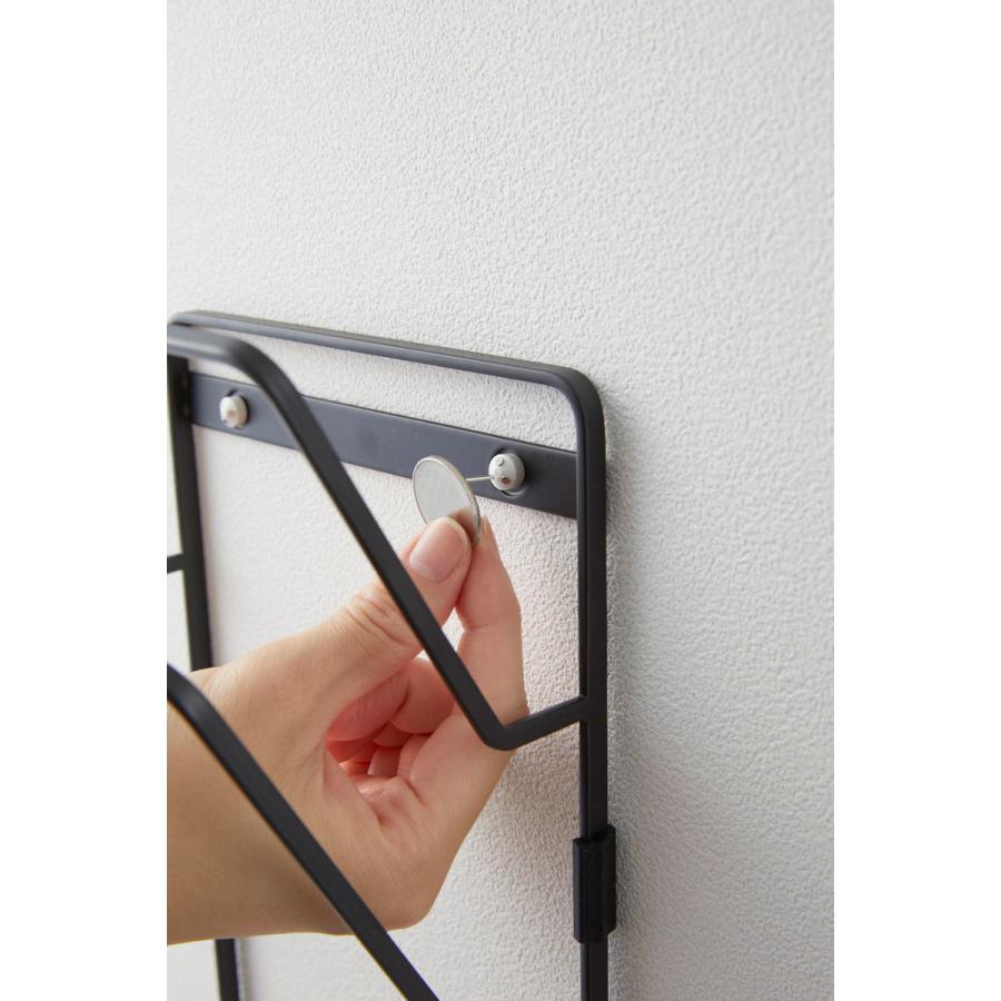 充電スタンド 山崎実業 正規品 tower タワー 石こうボード壁対応ウォールタブレットホルダー 4段 充電ステーション  ブラック | tower | 06