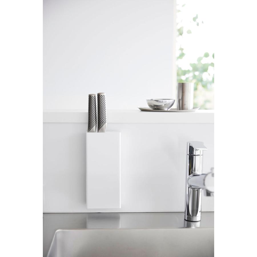 包丁スタンド 山崎実業 正規品 tower タワー フィルムフック包丁ホルダー 包丁ケース 包丁差し 収納ケース  ホワイト | tower | 03