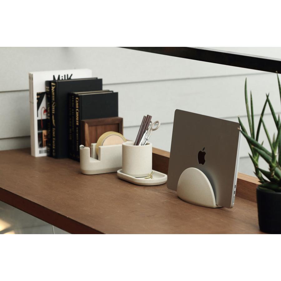 ノートパソコンスタンド 正規品 ideaco イデアコ ノートPCスタンド ストーンサンドカラー 石調 PCスタンド note PC stand ストーンサンドホワイト |  | 01