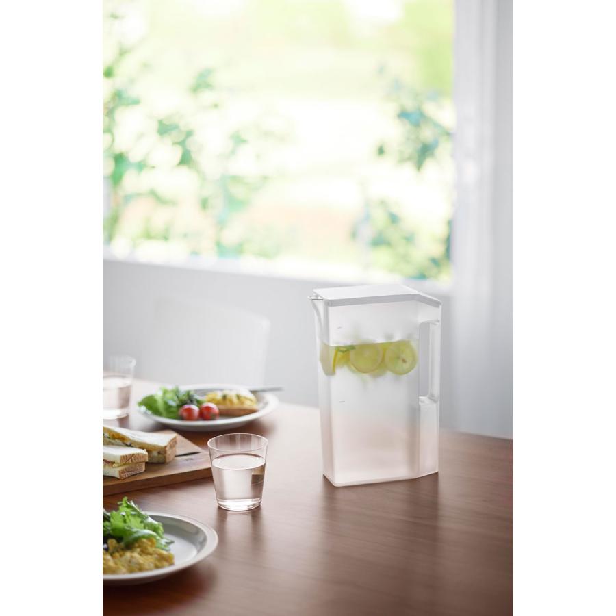 冷水筒 山崎実業 正規品 tower タワー ハンドル付きスリム冷水筒 2L 茶ポット 麦茶ポット  ホワイト | tower | 03