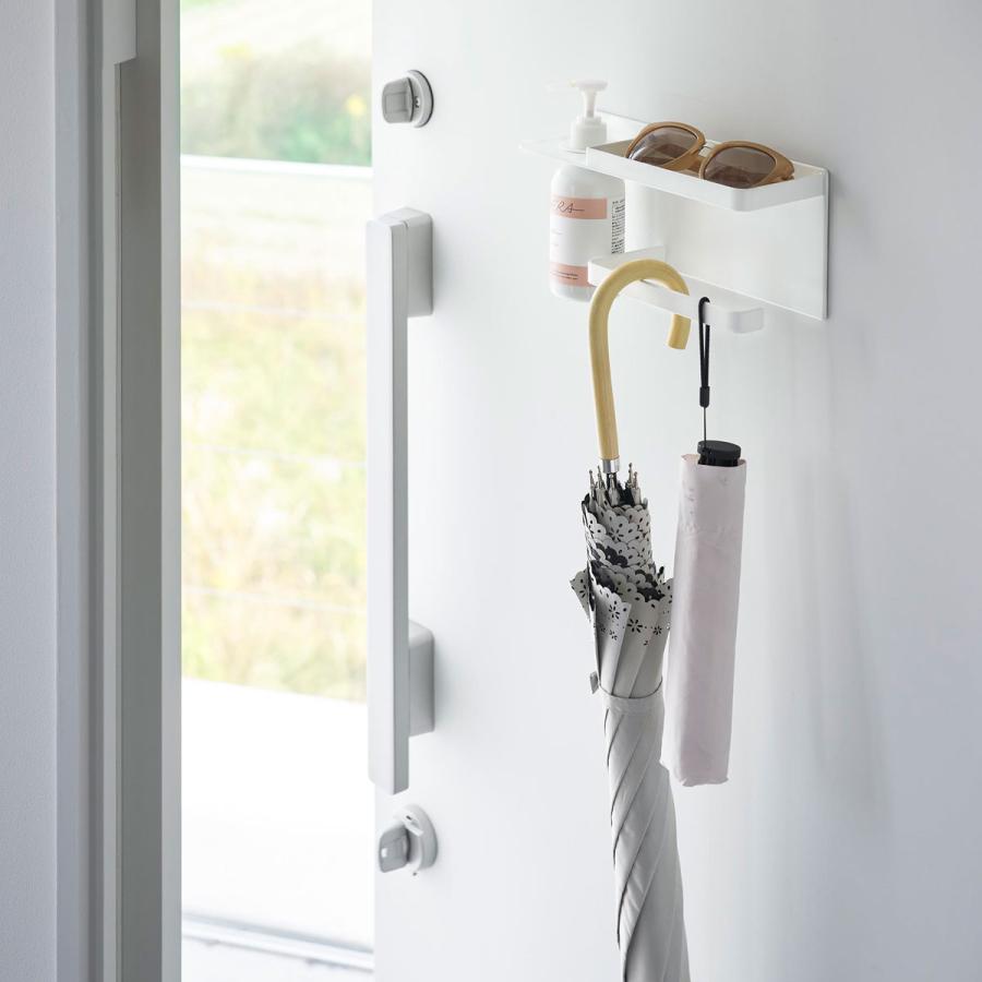 収納トレー 山崎実業 正規品 tower タワー マグネットUV対策用品収納ホルダー 浮かせる収納 壁掛けトレー  ホワイト | tower