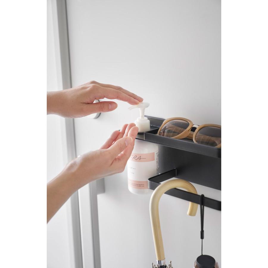 収納トレー 山崎実業 正規品 tower タワー マグネットUV対策用品収納ホルダー 浮かせる収納 壁掛けトレー  ブラック | tower | 06