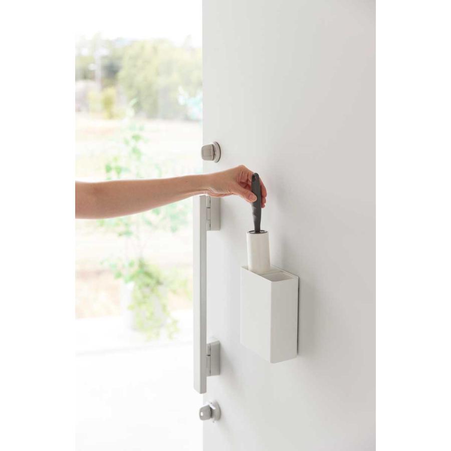 衣類用粘着クリーナースタンド 山崎実業 tower タワー マグネット粘着クリーナースタンド収納&ダストボックス 衣類用粘着ローラー ホワイト | tower | 03