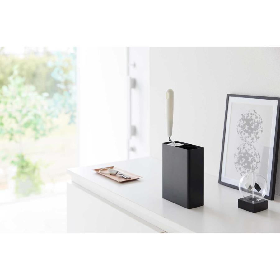 衣類用粘着クリーナースタンド 山崎実業 tower タワー マグネット粘着クリーナースタンド収納&ダストボックス 衣類用粘着ローラー ブラック | tower | 05