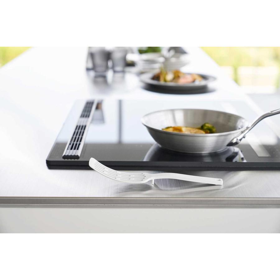 フライ返し 山崎実業 正規品 tower タワー シリコーンハンドルロングターナー S ターナー  1499 ホワイト | tower | 02